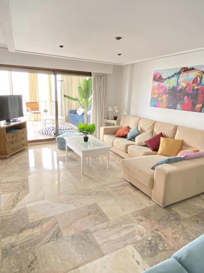 See The Sea - Mirando Al Mar & Aplus Apartamentos Benidorm Bagian luar foto